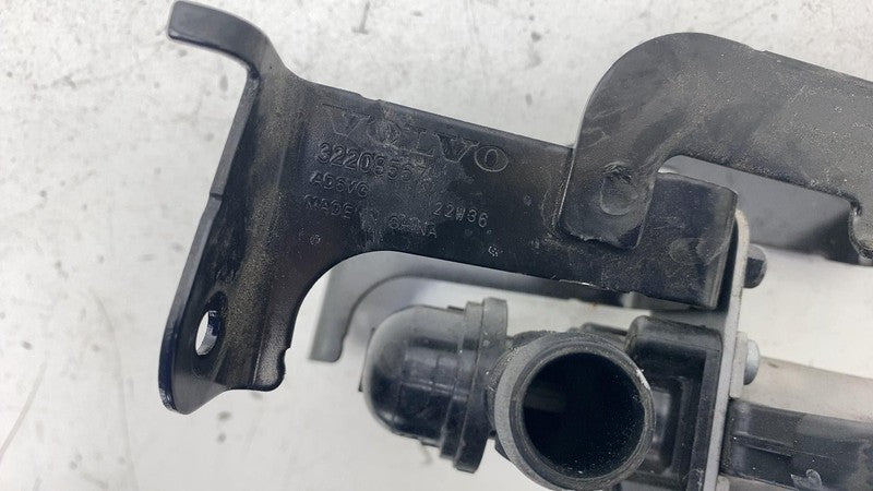 ⭕2021 2022 2023 Polestar 2 Electrovalve Water Cooler Pump Cooling Valv