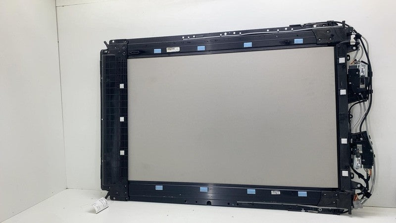 ⭕ 2017-2024 Chrysler Pacifica Upper Roof Sunroof Moonroof Glass Assembly OEM