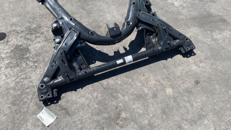 2020-2023 Tesla Model Y Front Suspension Subframe Structure Cradle Crossmember