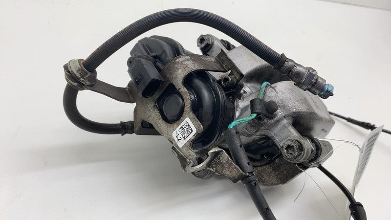 2017-2020 BMW 530e 530i G30 Rear Right Caliper + Brake Hose Line w/o S