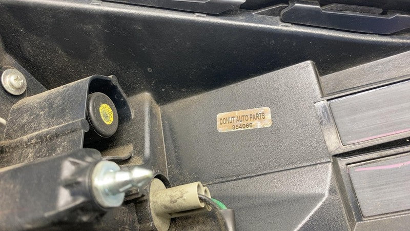 ⭕ 2018-2022 Toyota C-HR Driver Side Outer Taillight (On Quarter) Tail