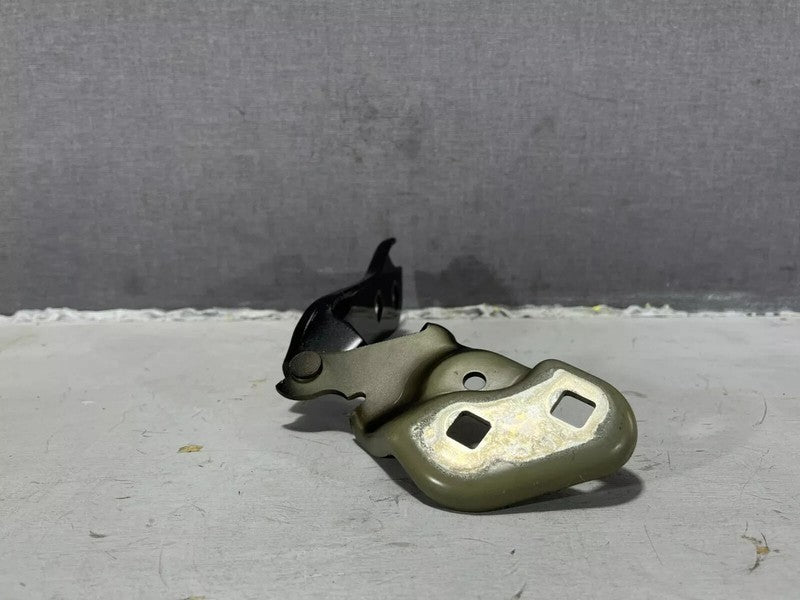 ⭕ 2017-2023 Tesla Model 3 Front Passenger Side Hood Hinge Closure Assi