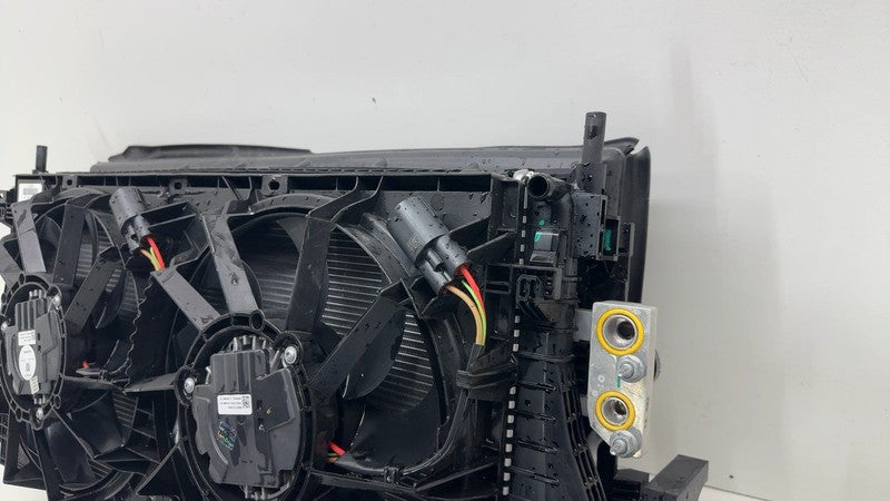 31686169 ⭕2021-2023 Polestar 2 Front Radiator w/ Active Air Shutter & Fan Shroud 31686169