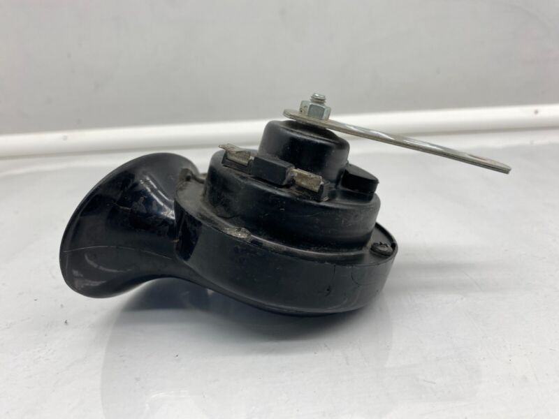 Does Not Apply 2012-2020 Tesla Model S Seger High Pitch Tone Horn 12V 510 Hertz w/ Bracket OEM