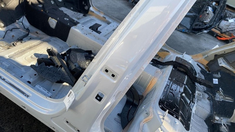 ⭕ 2021-2024 Polestar 2 Driver Side B-Pillar Structural Cutout Left Silver - 729