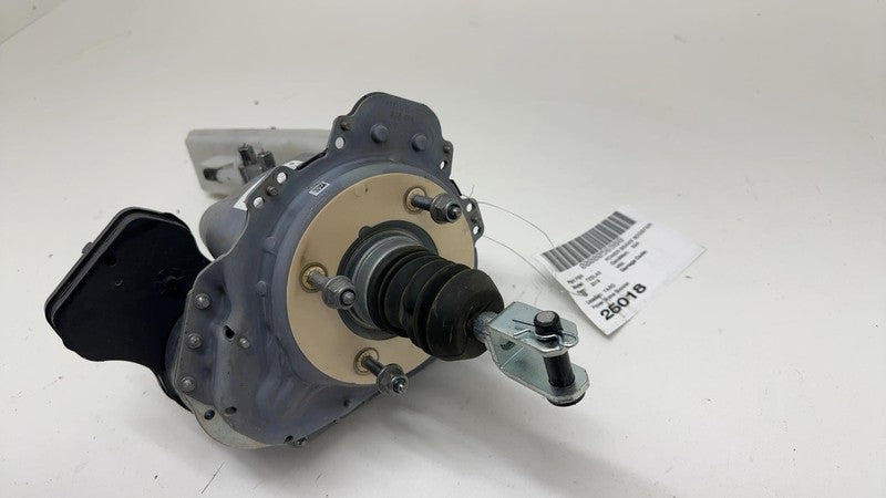 ⭕ 2017-2023 Model 3 Power Brake Booster Master Cylinder & Reservoir 10