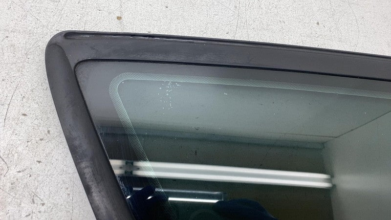 DM51R29750AA 2013-2018 Ford C-Max Passenger Side Corner Quarter Window Glass Right Assembly