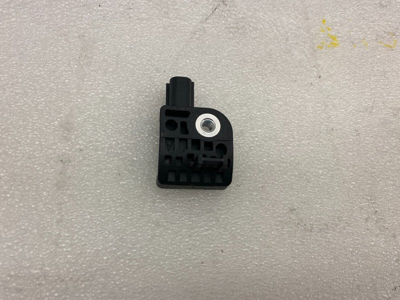 100527400B ⭕12-20 Model S Front Left or Right Acceleration Crash Impact Sensor 1005274-00-B
