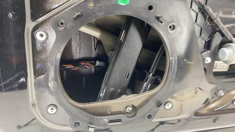 1081420-E0-C ⭕ 2017-2020 Tesla Model 3 Front Door Shell Panel Right Black PBSB 1081420-E0-C