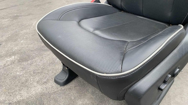⭕ 17-25 Chrysler Pacifica Front Driver Side 1st Row Bucket Seat Black