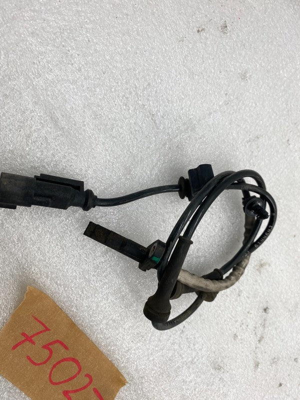 103779400B ⭕ 12-20 Model S Front Left/Right Intelligent ABS Wheel Speed Sensor 1037794-00-B