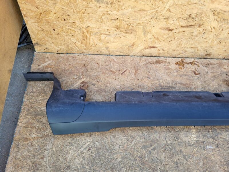 600587400E 2012-2020 Tesla Model S Driver Side Rocker Panel Outer Sill Molding Left LH Assy