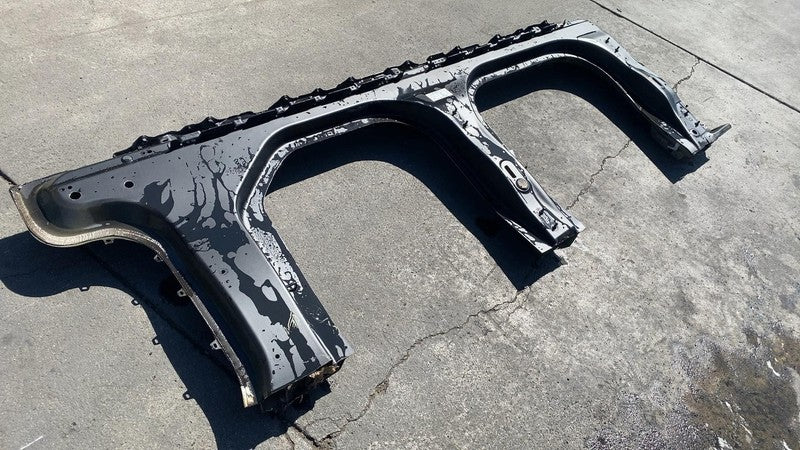 ⭕ 2024-2025 Tesla Cybertruck Driver Side Rocker Panel Structural Cut Out Left LH
