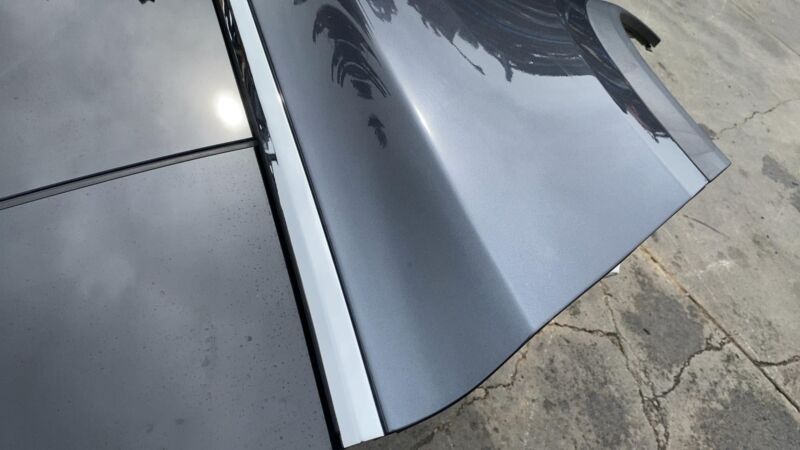1028791-00-K ⭕16-23 Tesla Model X Rear Passenger Side Falcon Door Shell Panel Right Gray PMNG