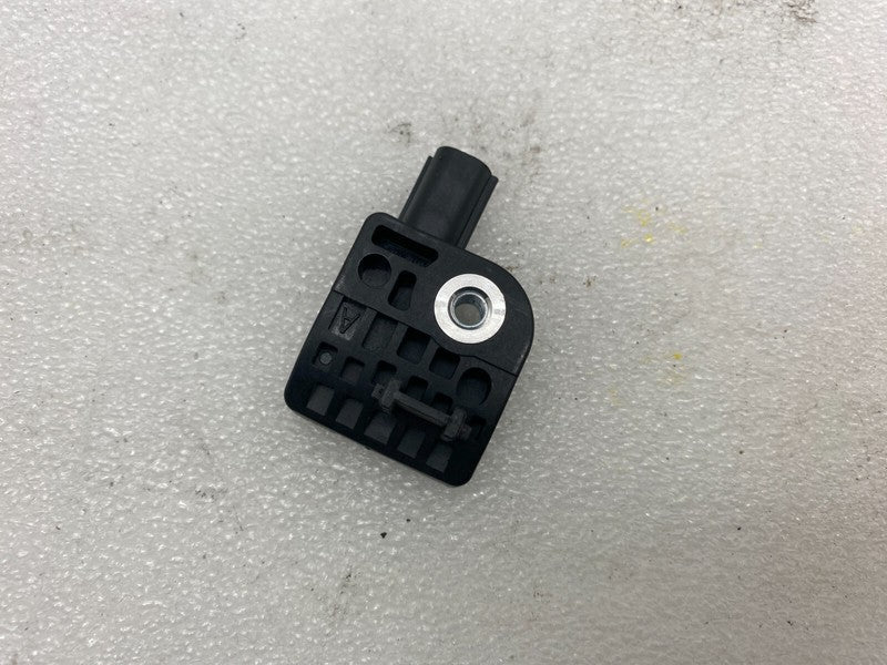 100527400B ⭕12-20 Model S Front Left or Right Acceleration Crash Impact Sensor 1005274-00-B