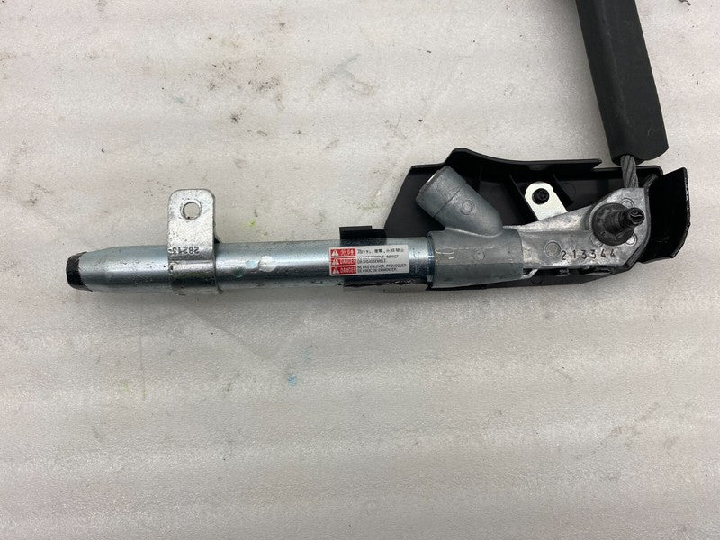 100526500B ⭕ 12-15 Model S Front Right Seat Belt Outboard Lap Pre-Tensioner 1005265-00-B