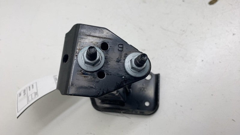 ⭕ 23-24 Toyota Prius Front Driver Side Reinforcement Bumper Bracket Su