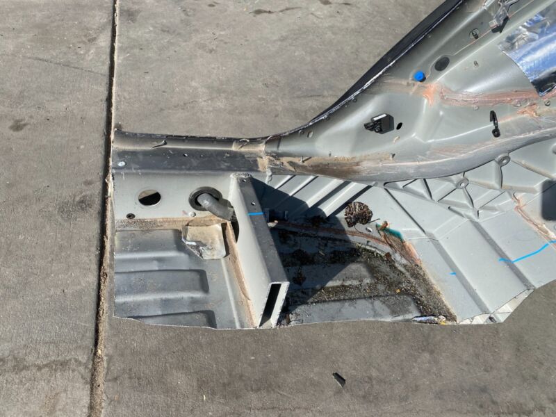 Does Not Apply 2012-2015 Tesla Model S Rear Right Quarter Structural Body Panel Frame Cut Out