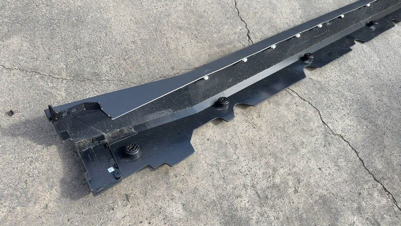 ⭕ 2024-2025 Cybertruck Left Rocker Panel Skirt Trim Molding Cover 1816