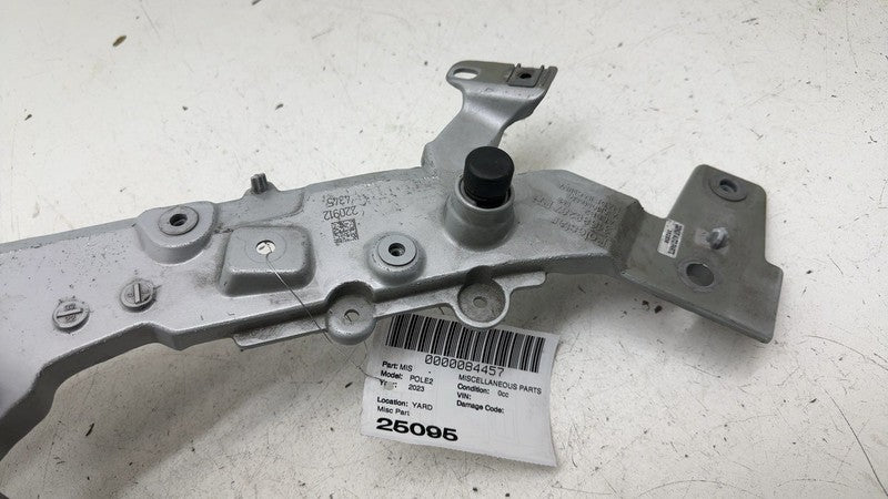 31688287 ⭕ 2021-2023 Polestar 2 Front Right Fender Carrier Mount Bracket Support 31688287