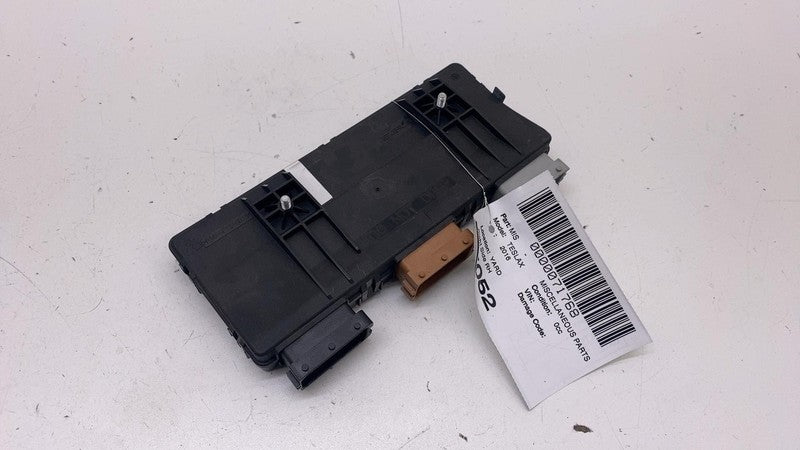 106811600A ⭕ 2016-2020 Tesla Model X Passenger Seat Control Unit Module Right 1068116-00-A