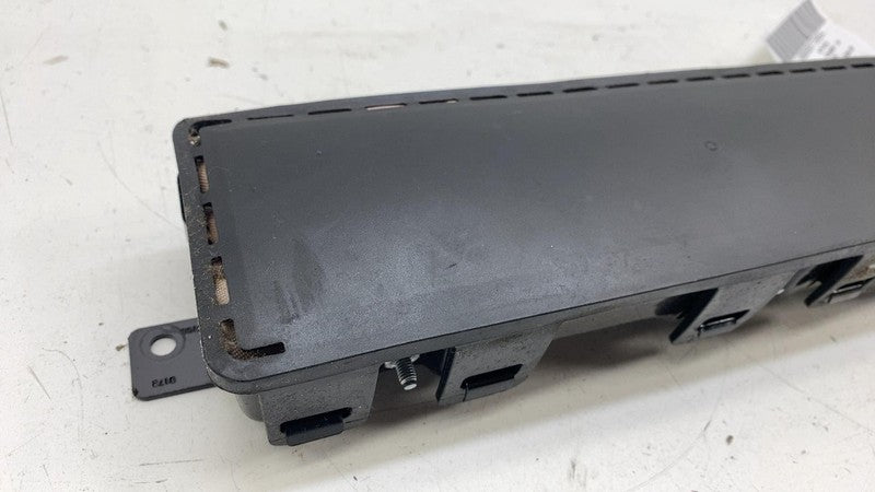 100526000H ⭕16-20 Model S X Left or Right Knee Airbag LH & RH Fits either side 1005260-00-H