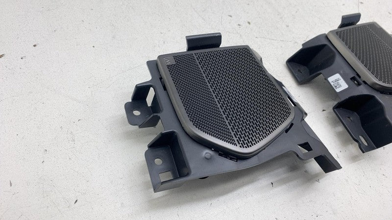 22-24 Rivian R1S R1T Speaker Tweeter Mid Range Meridian Audio Sound PT