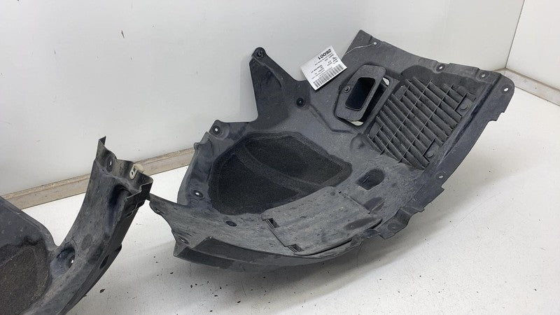 748506-13 2018-2020 BMW 530E Front Driver Side Inner Fender Liner Splash Guard Shield Left