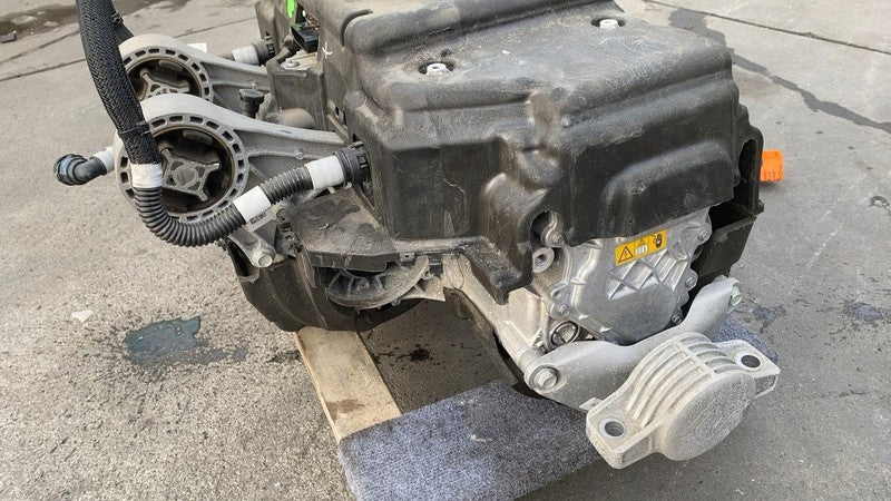 PT00046119 H 2022-2024 Rivian R1S Electric Engine Power Inverter Front Drive Unit Quad Motor