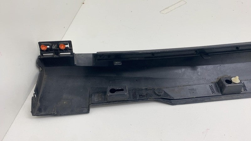 32259230 ⭕ 21-23 Polestar 2 Passenger Side Rocker Skirt Panel Molding Trim Right 32259230