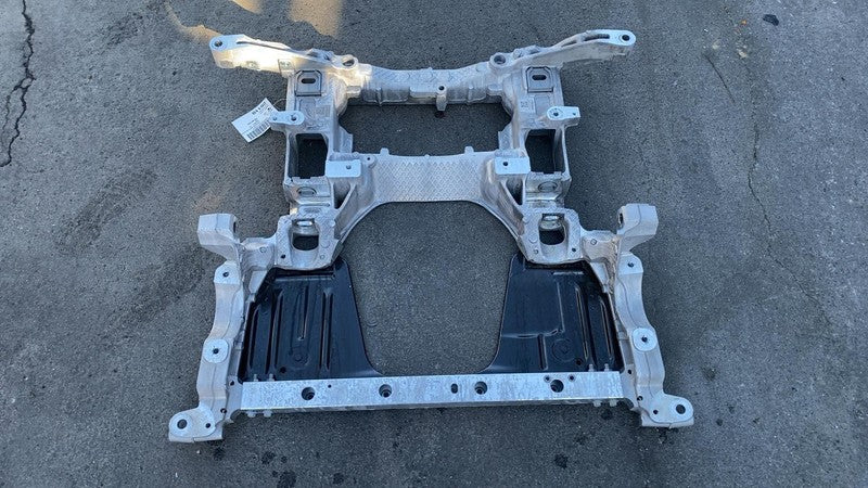 PT00613517-G ⭕ 2025 Rivian R1S Front Subframe Crossmember Undercarriage K-Frame PT00613517-G