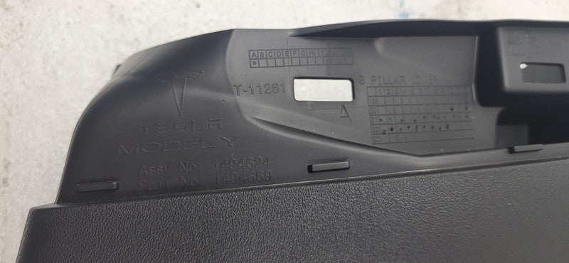 149462400E ⭕20-23 Model Y Passenger Side B-Pillar Lower Trim Cover Panel Right 1494624-00-E