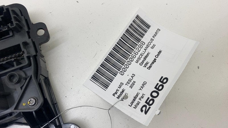 ⭕ 24-25 Model 3 Front Left Frunk Low Voltage Body Controller Module 18