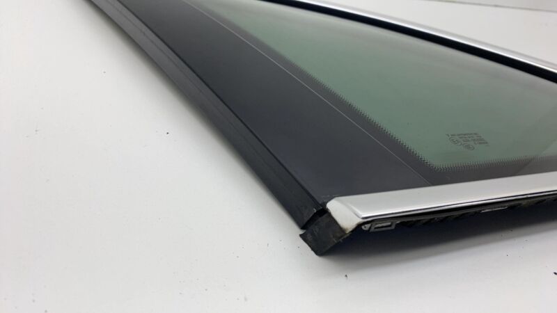 7P5845297 2011-2018 Porsche Cayenne Rear Driver Side Quarter Corner Window Glass Left LH