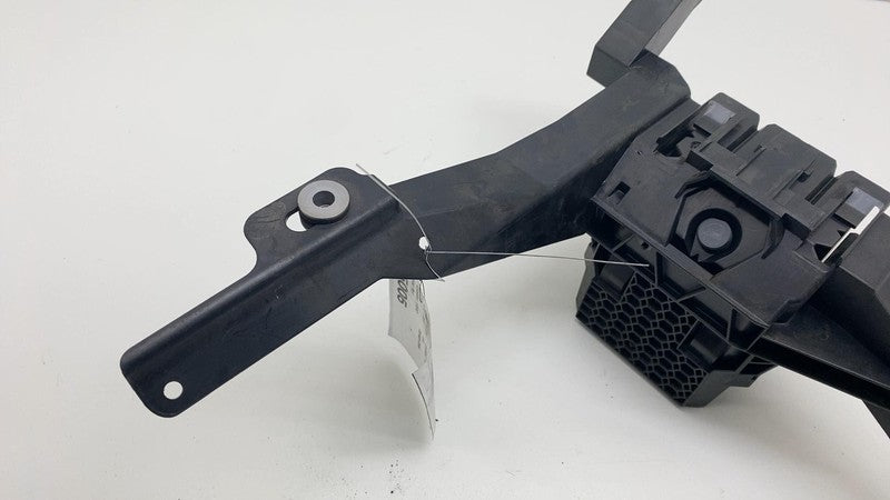 2018-2023 BMW 530e G30 Sound Generator Subwoofer Speaker w/ Bracket As