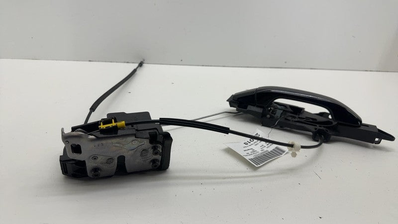 ⭕ 2014-2019 Chevrolet Silverado 1500 Rear Left Exterior Door Handle w/ Actuator