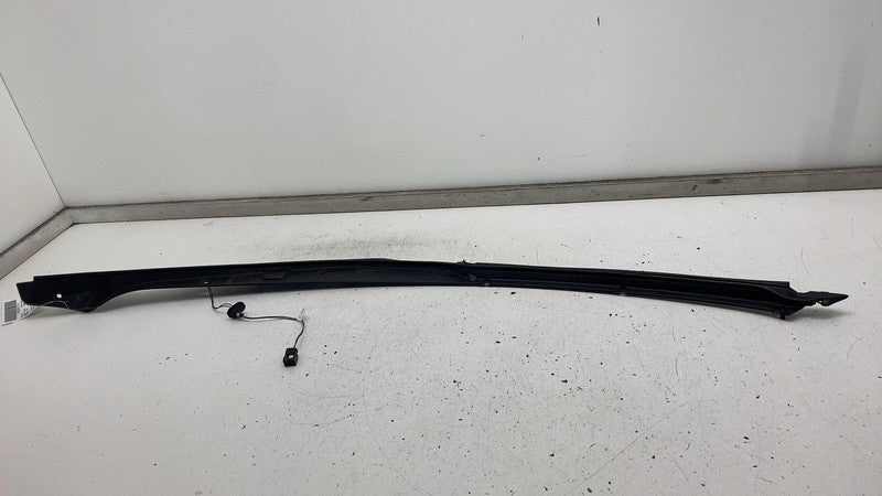 104159400D 2016-2023 Tesla Model X Rear Right Trunk Liftgate Door Pinch Sensor 1041594-00-D