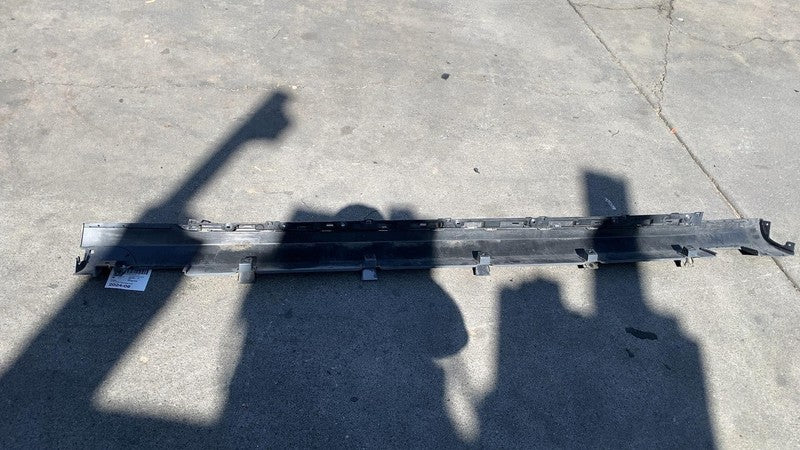 600587400J ⭕ 12-20 Model S Driver Side Skirt Rocker Molding Sill Panel Left LH 6005874-00-J