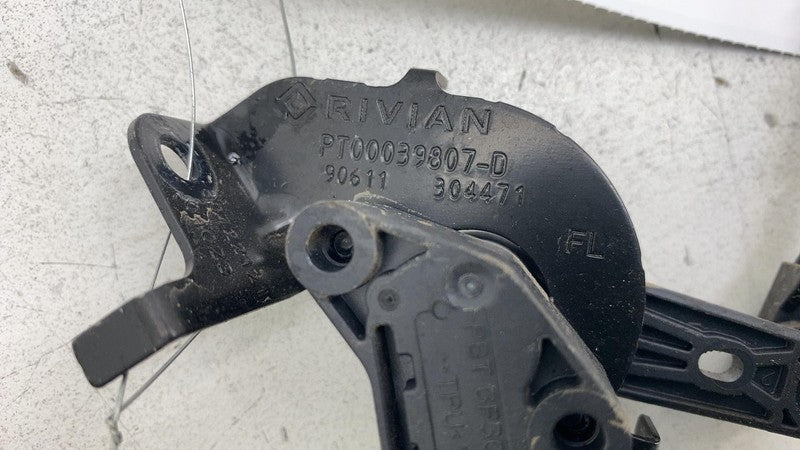 PT00051976 C ⭕ 22-24 Rivian R1T R1S Front Left Suspension Height Level Sensor LH PT00051976-C