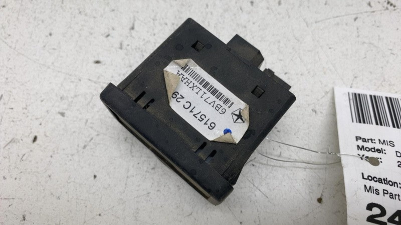 ⭕ 2014-2021 Ram ProMaster 2500 Media Hub USB Port Connector Terminal 6