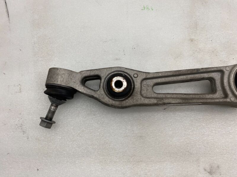 2012-2015 Tesla Model S Front Suspension Lower Control Arm Rearward 6007997-00-B