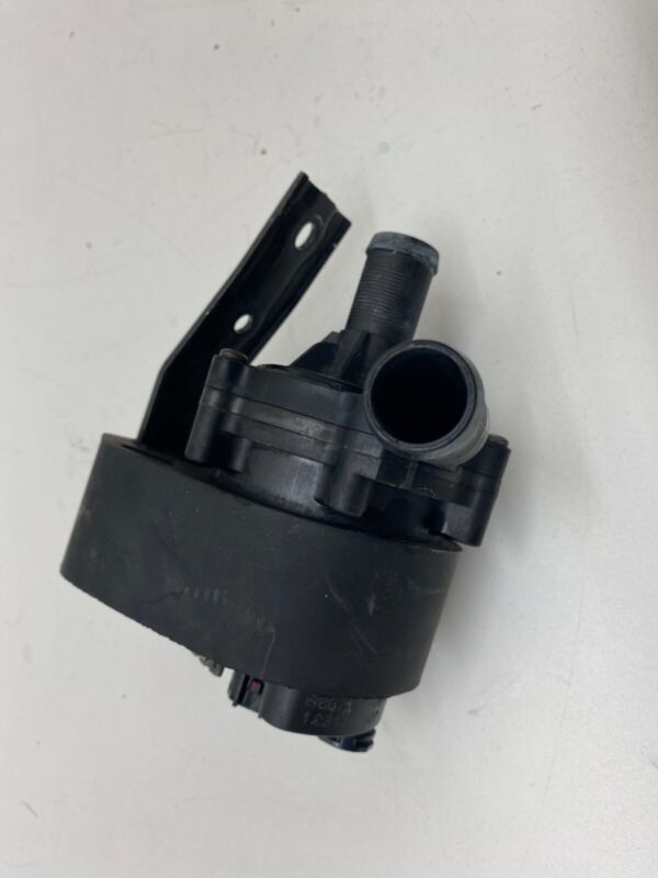 600736700D 2012-2015 Tesla Model S MS Motor Inverter Battery Coolant Auxiliary Water Pump