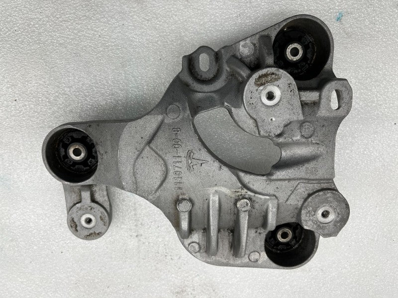1110711 00 B ⭕ 2017-2022 Tesla 3 M3 Air A/C Compressor Bracket Mount Support OEM 1110711-00-B