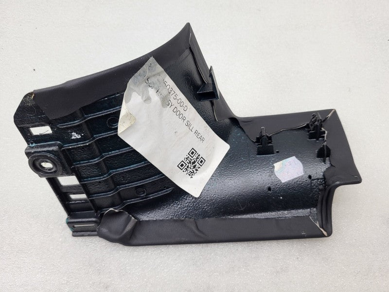 105037500D ⭕ 16-20 Model X MX Rear Passenger Side Door Sill Trim Cover Right 1050375-00-D