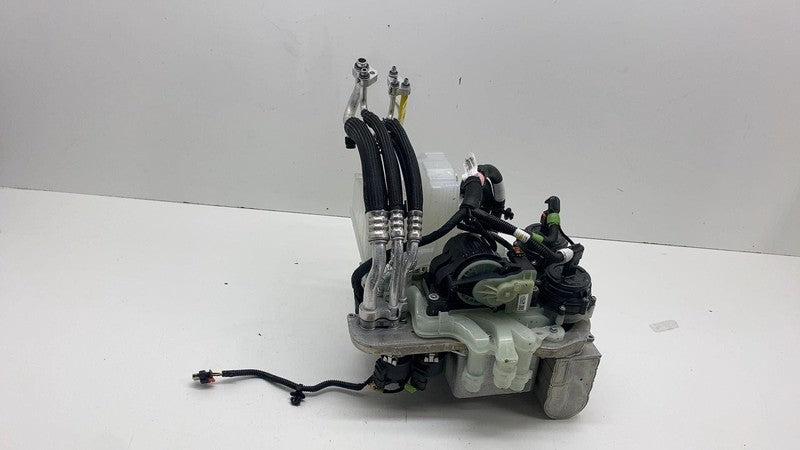 1523000A1E ⭕ 2020-2023 Tesla Model Y Supermanifold Refrigerant Chiller w/ Coolant Reservoir