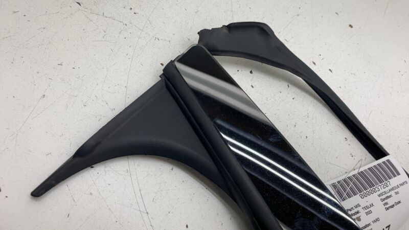 175146200B 2021-2024 Tesla Model X MX Left B-Pillar Applique Trim Molding w/ Camera & Seal