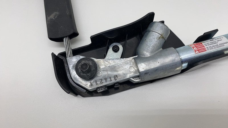 1004532 00 C 12-20 Tesla Model S Left Seat Belt 1st Row Lap Pretensioner Model X 16-20 Right