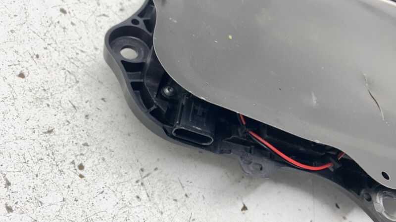 2012-2015 Tesla Model S MS Rear Passenger Side Exterior Door Handle Outer Right