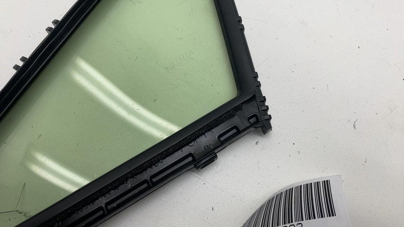 68215 10010 ⭕ 2018-2022 CHR Front Right Door Corner Fixed Quarter Window Glass 68215-10010