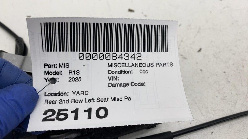 PT01249248 C ⭕ 2025 Rivian R1S Rear Left 2nd Row Seat Walk-in & Remote Module LH PT01249248-C